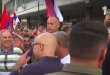 vucevic-u-pancevu-na-„skupu-protiv-blokada“,-okupljanja-pristalica-sns-u-jos-3-grada-–-nedeljnik