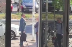 bivsi-direktor-ratel-a-imenovan-za-novog-direktora-junajted-grupe:-zvao-policiju-da-ga-uvede-u-zgradu-–-nedeljnik