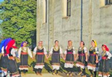 rujevac-na-baniji-ozivi-u-danima-oko-seoske-slave:-na-sabor-za-preobrazenje-dodjemo-da-ugrejemo-srca-(foto)