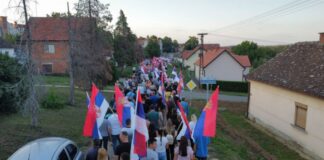 mocne-slike-iz-vladimiraca:-srbija-je-ustala-protiv-blokada-(foto)