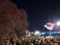 „ima-nas-ipak-vise“:-u-obrenovcu-je-protest-podrske-nikolini-sindjelic-–-nedeljnik