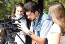 adem-tutic-glavnu-nagradu-sarajevo-film-festivala-posvetio-kolegama-u-srbiji-–-nedeljnik