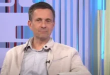 govor-smenjenog-direktora-skole:-„budite-hrabri,-jer-samo-covek-koji-je-hrabar-moze-da-misli-na-druge“-–-nedeljnik