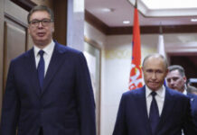 picula:-vucic-paradira-po-vojnim-paradama-autokratskih-rezima-–-nedeljnik