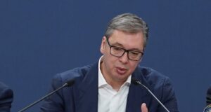 vucic:-kada-bi-studentska-lista-bila-u-istrazivanjima,-imala-bi-20-odsto,-na-stetu-opozicije-–-nedeljnik