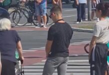 blokaderi-se-izivljavaju-nad-bakom-invalidom:-uznemirujuca-scena-iz-novog-sada-–-„tisina,-rekla-sam!“-(video)