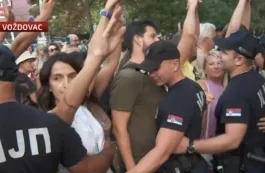 mup-na-skupovima-sns-izbrojao-144000-gradjana-a-na-„neprijavljenim“-5.000-ucesnika:-kako-su-protekli-„paralelni-protesti“?-–-nedeljnik
