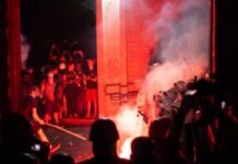 pmf-potvrdio:-policija-u-novom-sadu-koristila-zabranjeni-gas-cn,-studenti-traze-istragu-–-nedeljnik