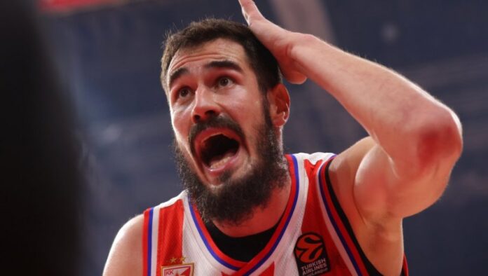 crvena-zvezda-dozivela-peh:-nikola-kalinic-se-povredio-u-mecu-„iskupljenja“