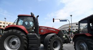poljoprivrednici-pozivaju-na-protest-podrske-uhapsenima-na-skupu-u-novom-sadu-–-nedeljnik