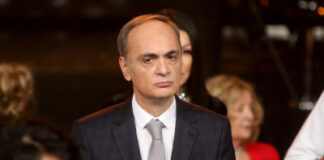 pregazilo-ga-vreme-–-pevacica-udarila-na-acu-ilica