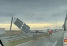 normalizovan-saobracaj-na-auto-putu-kod-beske-nakon-sto-je-kamion-oborio-portal-sa-saobracajnim-znakom-–-nedeljnik
