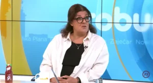 „postoje-problemi-koji-se-desavaju-dalje-od-ociju-javnosti“:-ana-dimitrijevic-o-situaciji-u-skolama-–-nedeljnik