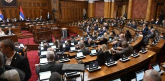 skupstina-srbije-mali:-„postovana-gospodo-iz-opozicije,-objasnite-gradjanima-zasto-se-protiv-da-upisu-svoje-pravo-svojine“-(video)
