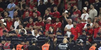 „panika-u-srbiji“:-albanci-dizu-tenzije-pred-mec-u-leskovcu