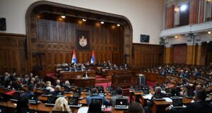 zestok-sukob-u-skupstini:-djilas-trazio-zabranu-sns-a,-brnabic-uzvratila-optuzbama-da-djilas-zeli-da-hapsi-studente-–-nedeljnik