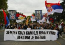 zavrsen-studentski-skup-podrske-kolegama-sa-kosova-i-metohije:-okupljeni-gradjani-se-zaputili-ka-trgu-republike,-da-podrze-zaposlene-narodnog-pozorista-–-nedeljnik