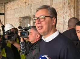 vucic-obilazi-radove-na-porodilistu-u-visegradskoj:-drzava-ulaze-40-miliona,-nema-zivota-ni-drzave-bez-dece