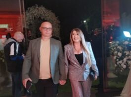 uprkos-teskom-danu,-ispostovali-kolegu:-viki-i-taske-dosli-na-svadbu-urosa-zivkovica-–-„mnogo-ga-volim-i-postujem“
