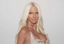 jelena-karleusa-razvezala-jezik-o-poznatom-pjevacu:-“zvao-me-u-hotelsku-sobu-i-slao-poljupce-preko-stola…”