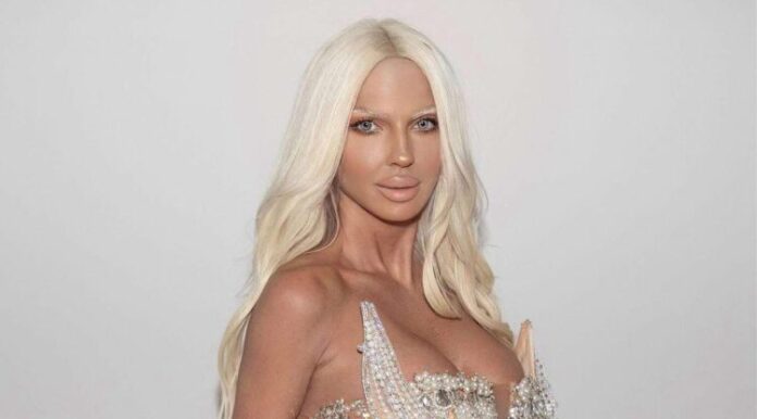 jelena-karleusa-razvezala-jezik-o-poznatom-pjevacu:-“zvao-me-u-hotelsku-sobu-i-slao-poljupce-preko-stola…”