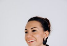 kandidat-iz-bih-zavodio-daru-bubamaru-u-zvedama-granda:-ona-izasla-na-binu-i-ljubila-ga.