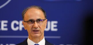 premijer-macut:-sa-britanskim-zvanicnicima-razgovarao-sam-o-liberalizaciji-viznog-rezima