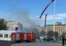 „za-incident-odgovoran-vucic…“:-ovo-su-reakcije-opozicije-na-danasnji-incident-u-satorima-ispred-skupstine-–-nedeljnik