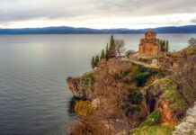 Vreli ples Jovane i Dragana: Voditeljka zamešala guzom (VIDEO) vreli-ples-jovane-i-dragana:-voditeljka-zamesala-guzom-(video)