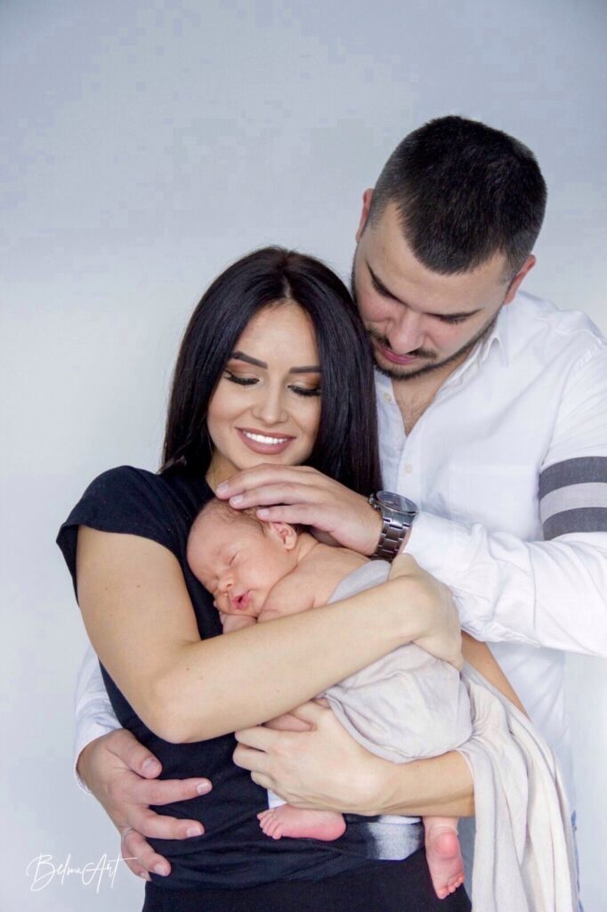 porodila-se-pjevacica-belma-karsic-i-objavila-fotku-bebe:-”zivot-se-ne-moze-planirati…” porodila-se-pjevacica-belma-karsic-i-objavila-fotku-bebe:-”zivot-se-ne-moze-planirati…”