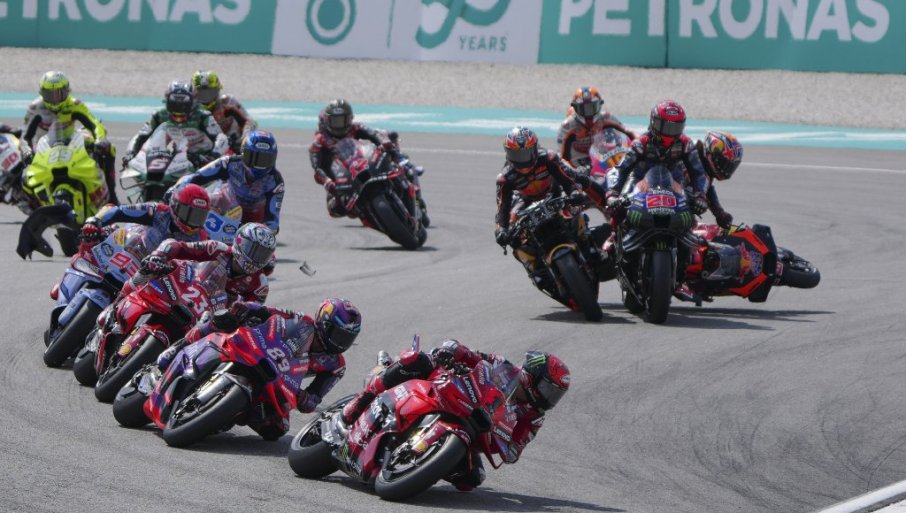 moto-gp:-aleks-markez-pobedio-na-trci-za-veliku-nagradu-malezije! moto-gp:-aleks-markez-pobedio-na-trci-za-veliku-nagradu-malezije!