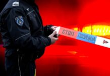 AUTOMOBIL ZGUŽVAN, DELOVI RASUTI PO PUTU: Težak udes na ibarskoj magistrali, ima povređenih automobil-zguzvan,-delovi-rasuti-po-putu:-tezak-udes-na-ibarskoj-magistrali,-ima-povredjenih