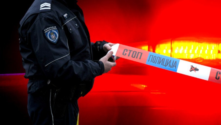 automobil-zguzvan,-delovi-rasuti-po-putu:-tezak-udes-na-ibarskoj-magistrali,-ima-povredjenih automobil-zguzvan,-delovi-rasuti-po-putu:-tezak-udes-na-ibarskoj-magistrali,-ima-povredjenih