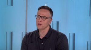 radonjic:-jednacina-pada-nadstresnice-–-jedan-predsednik,-dva-premijera-i-tri-resorna-ministra-–-nedeljnik