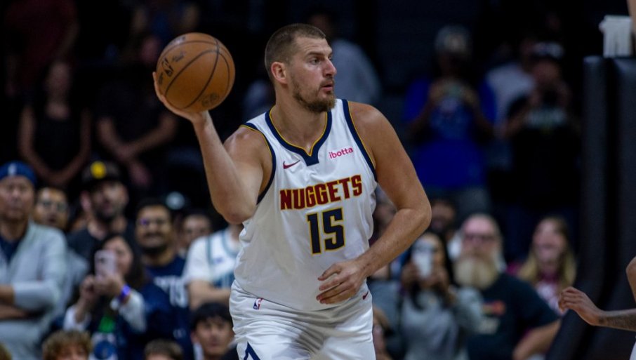 ameri-gledaju-i-ne-veruju!-ceo-svet-bruji-o-jednom-potezu-nikole-jokica-(video) ameri-gledaju-i-ne-veruju!-ceo-svet-bruji-o-jednom-potezu-nikole-jokica-(video)